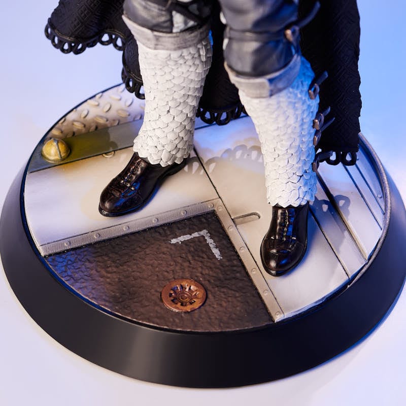 Destiny Statue The Crow