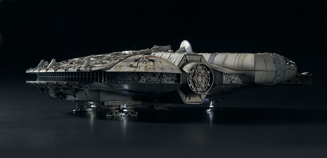 Star Wars Episode IV  Millennium Falcon Model Kit