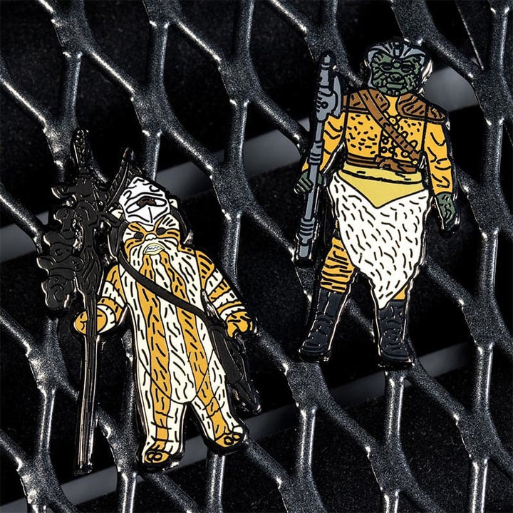 One Size Pin Kings Star Wars Enamel Pin Badge Set 1.29 – Logray (Ewok Medicine Man) and Klaatu